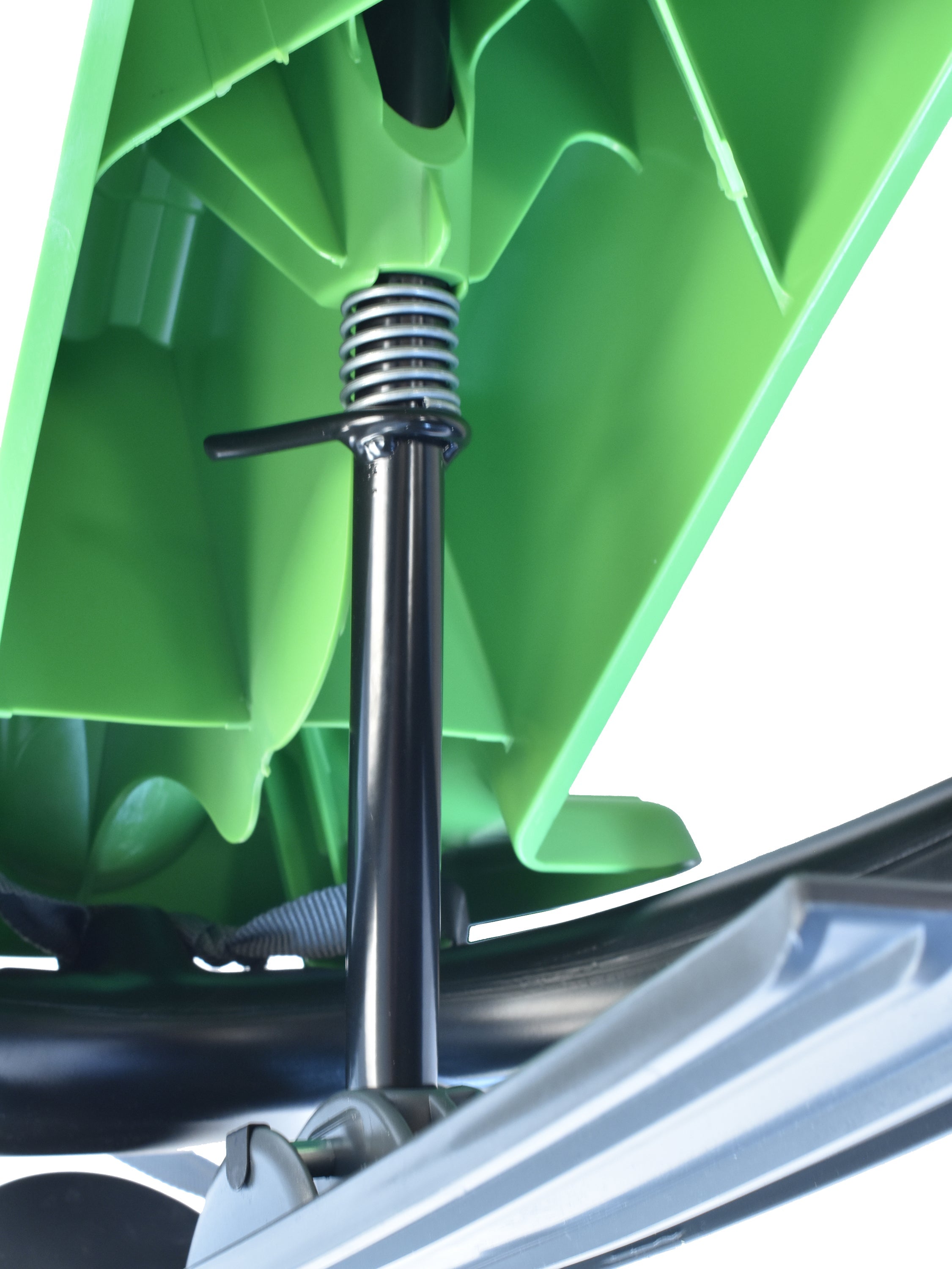 built in suspension on snow sled